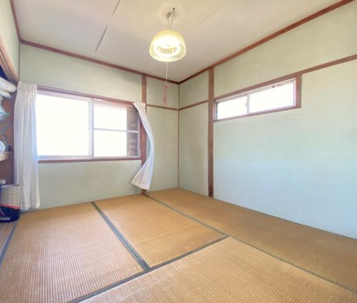 大字新津戸建 内観写真（リビング以外の居室）