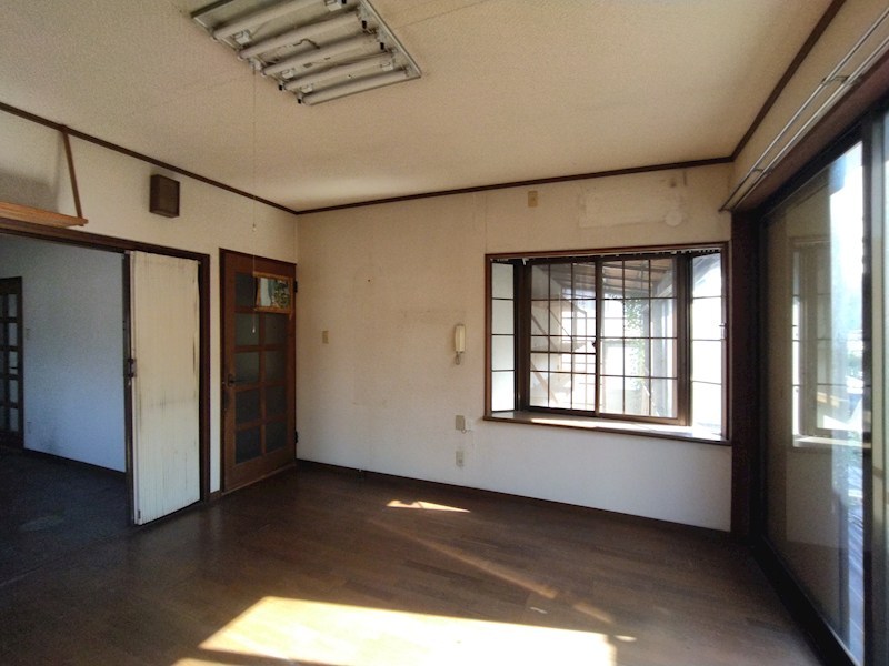 海老津二丁目戸建 内観写真（リビング）