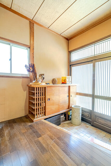 永犬丸南町二丁目戸建 現地写真（玄関）