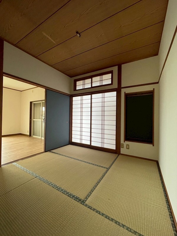 南丘三丁目戸建 内観写真（子供部屋）