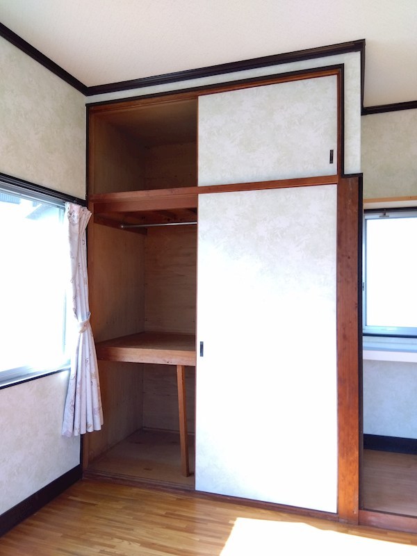 南丘三丁目戸建 内観写真（収納）