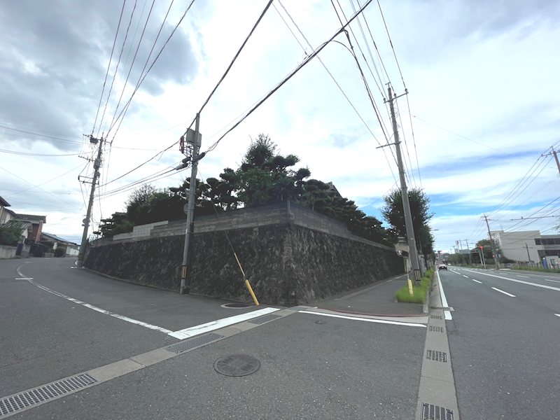 竹末一丁目2番戸建 現地写真（前面道路含む現地写真）