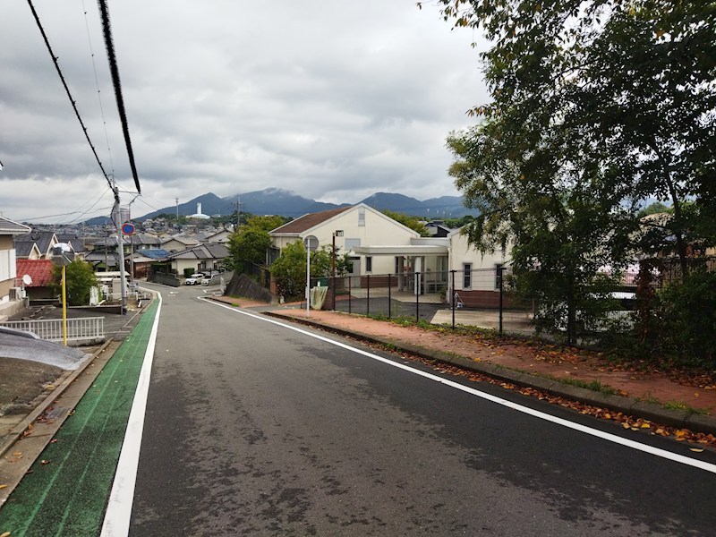 松ヶ岡事務所 現地写真（前面道路含む現地写真）
