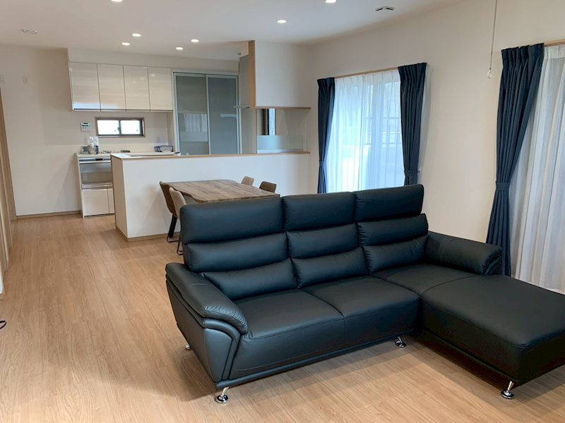 塩屋四丁目戸建 内観写真（リビング）
