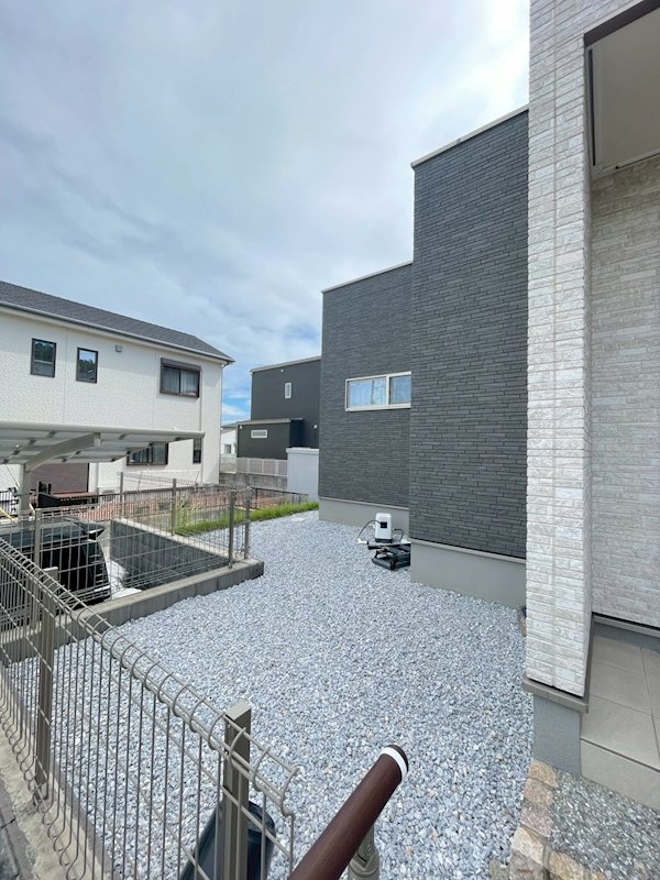 塩屋四丁目戸建 現地写真（庭）