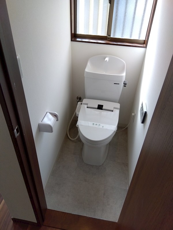 沼本町三丁目戸建 内観写真（トイレ）