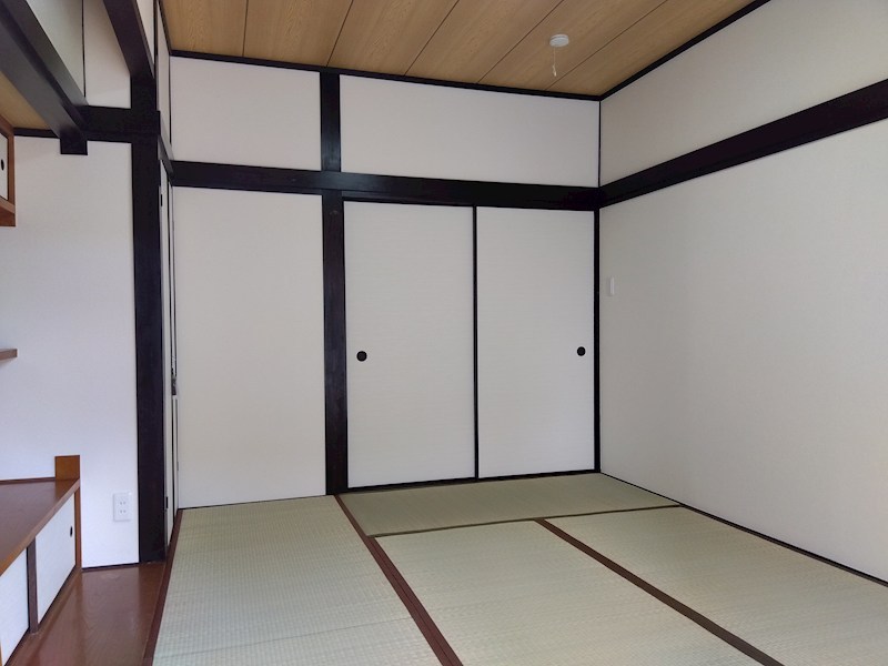 沼本町三丁目戸建 内観写真（リビング以外の居室）