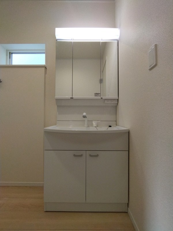 御開一丁目新築戸建3号棟　第5 内観写真（洗面台・洗面所）