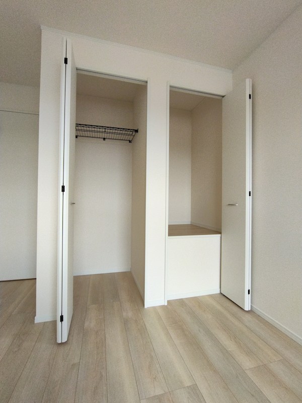 御開一丁目新築戸建3号棟　第5 内観写真（収納）