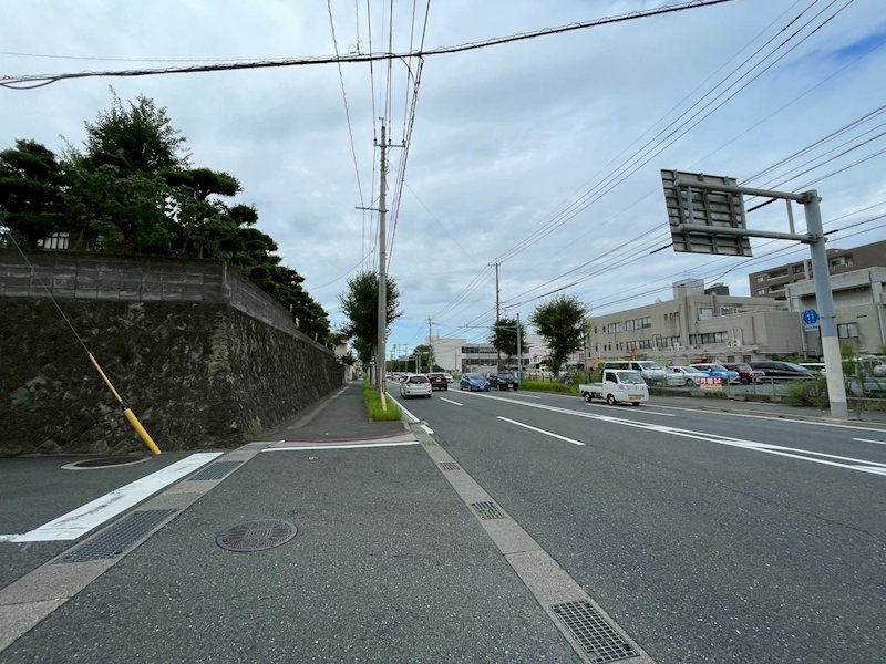 竹末一丁目2番土地 現地写真（前面道路含む現地写真）