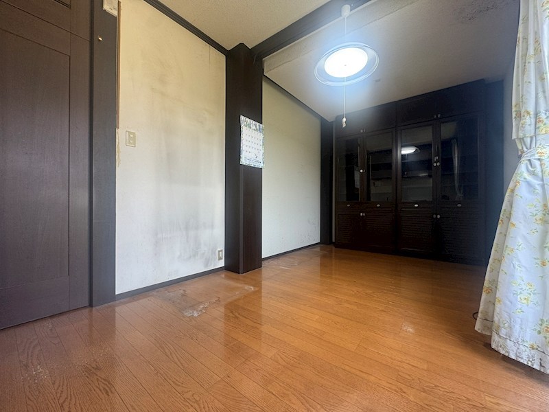 松寿山三丁目戸建 内観写真（リビング）