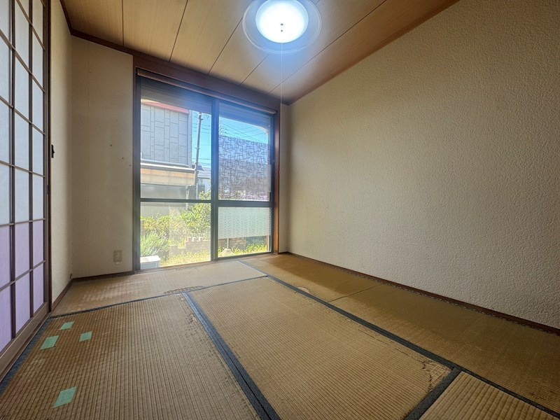 松寿山三丁目戸建 内観写真（リビング以外の居室）