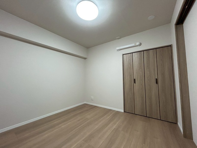 ロワールマンション青葉WEST棟 内観写真（リビング以外の居室）