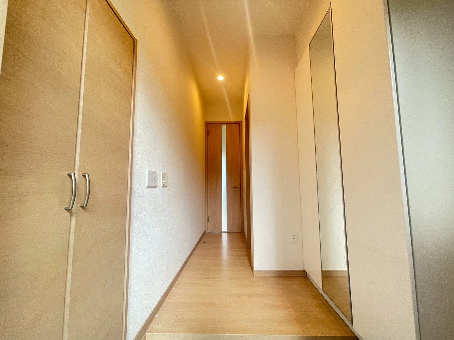 本城東三丁目戸建 現地写真（玄関）