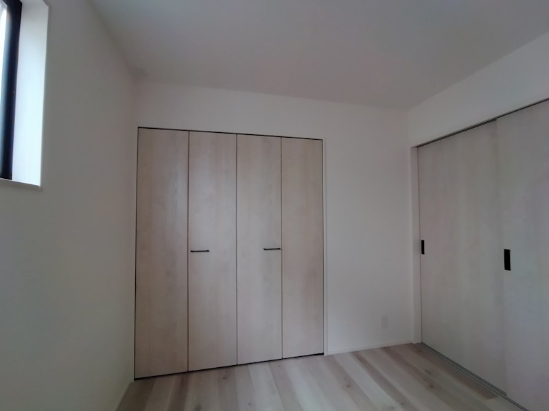 本城東六丁目新築戸建1号棟　2期 内観写真（リビング以外の居室）