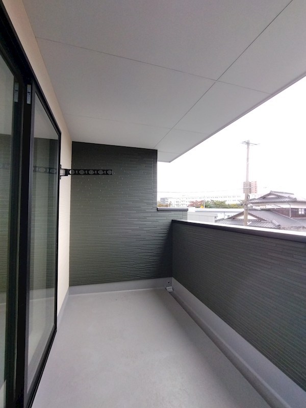 本城東六丁目新築戸建1号棟　2期 現地写真（バルコニー）