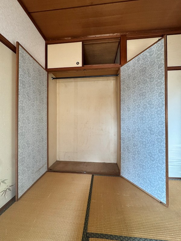 塔野二丁目戸建 内観写真（収納）