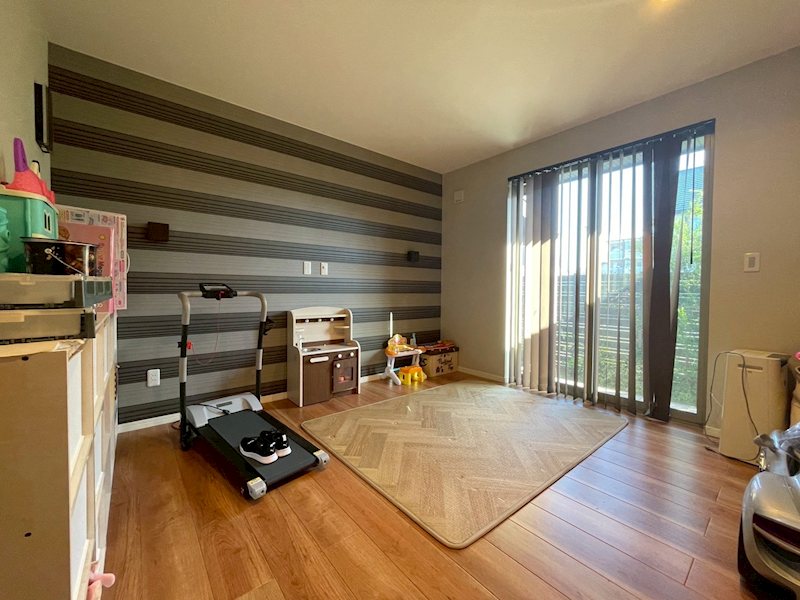 塩屋一丁目戸建 内観写真（子供部屋）