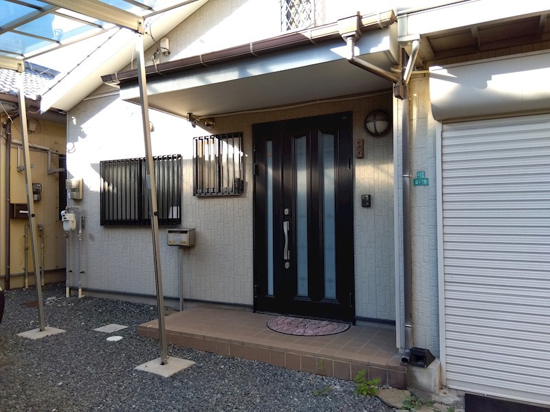 富士見二丁目戸建 現地写真（玄関）