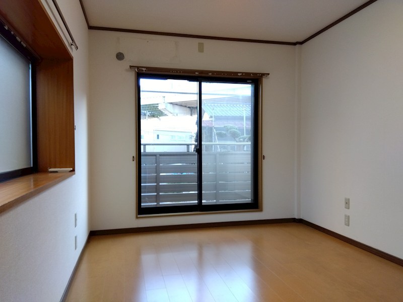 富士見二丁目戸建 内観写真（リビング以外の居室）