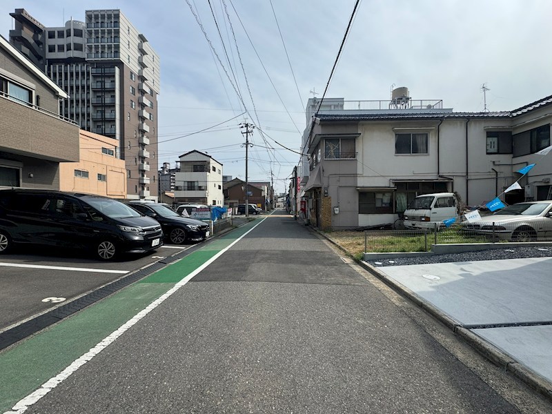 明治町新築戸建1号棟　1期 現地写真（前面道路含む現地写真）