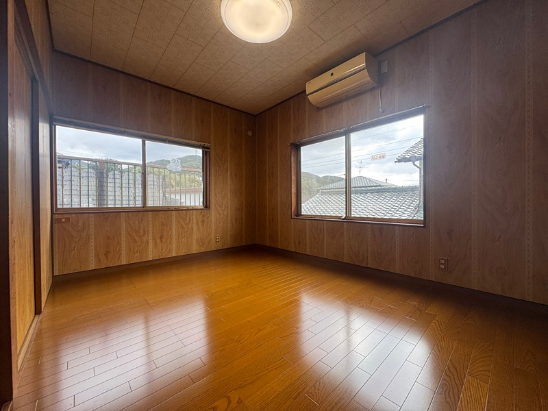 上上津役五丁目戸建 内観写真（リビング以外の居室）