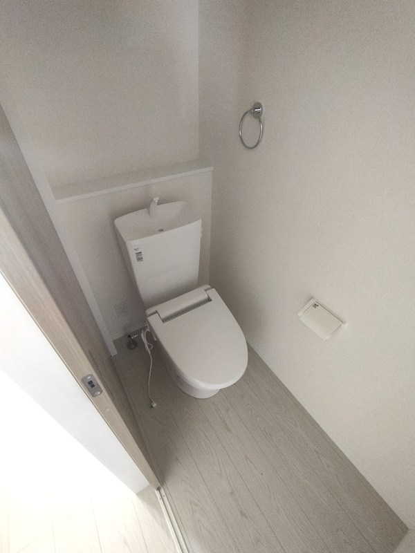 藤原三丁目新築戸建1号棟　4期  内観写真（トイレ）
