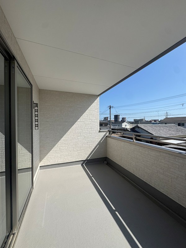 藤原三丁目新築戸建1号棟　4期  現地写真（バルコニー）