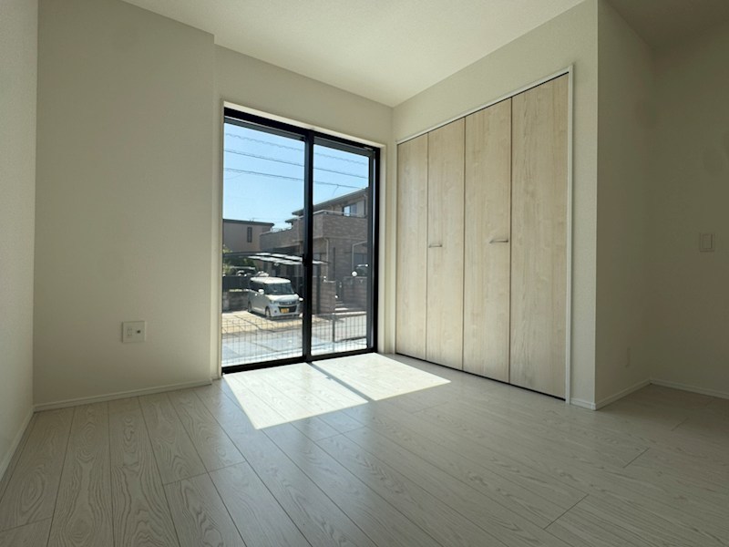 藤原三丁目新築戸建2号棟　4期  内観写真（リビング以外の居室）