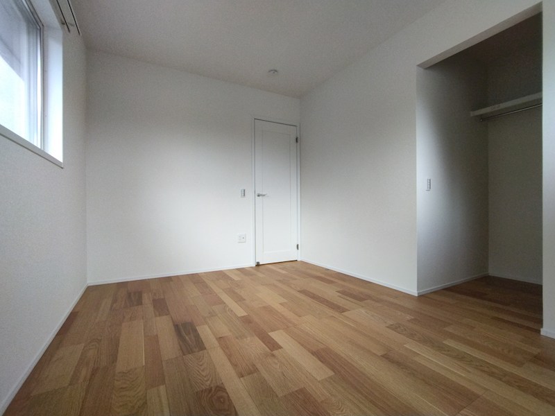 中の原二丁目新築戸建18号地  内観写真（リビング以外の居室）