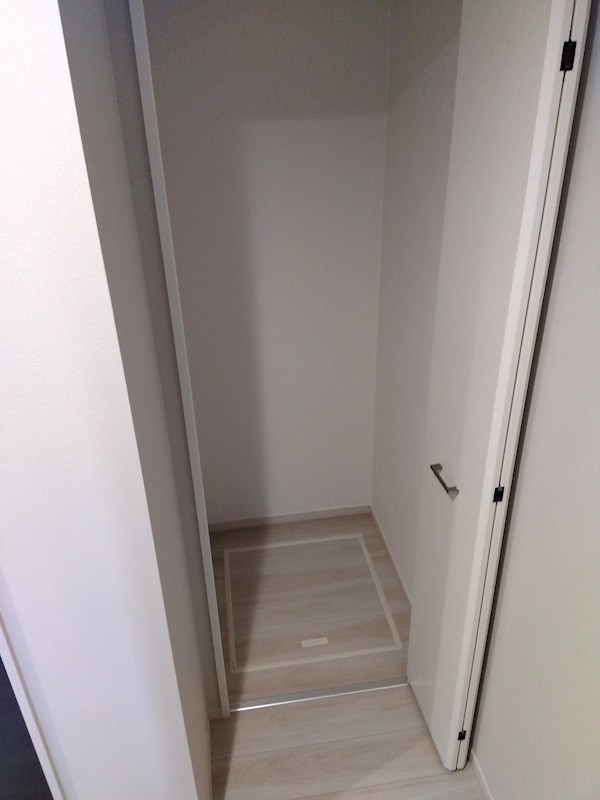 黒住町新築戸建1号棟　2期 内観写真（収納）