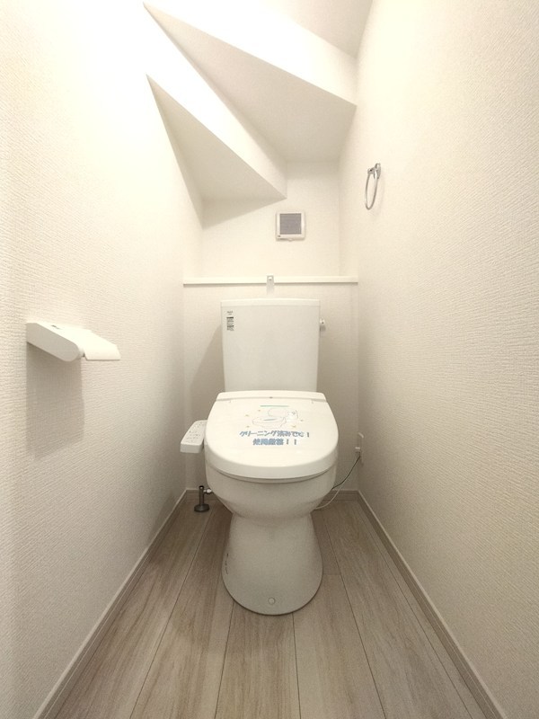 蓮角新築戸建3号棟　1期 内観写真（トイレ）