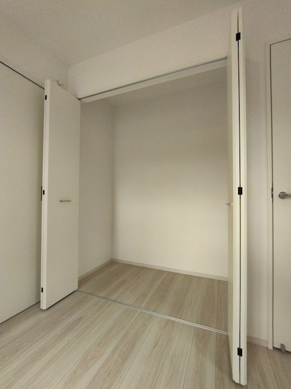 蓮角新築戸建3号棟　1期 内観写真（収納）