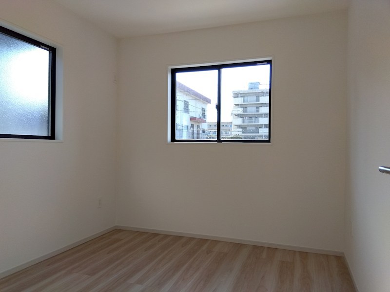 大畠一丁目新築戸建1号棟　2期 内観写真（リビング以外の居室）