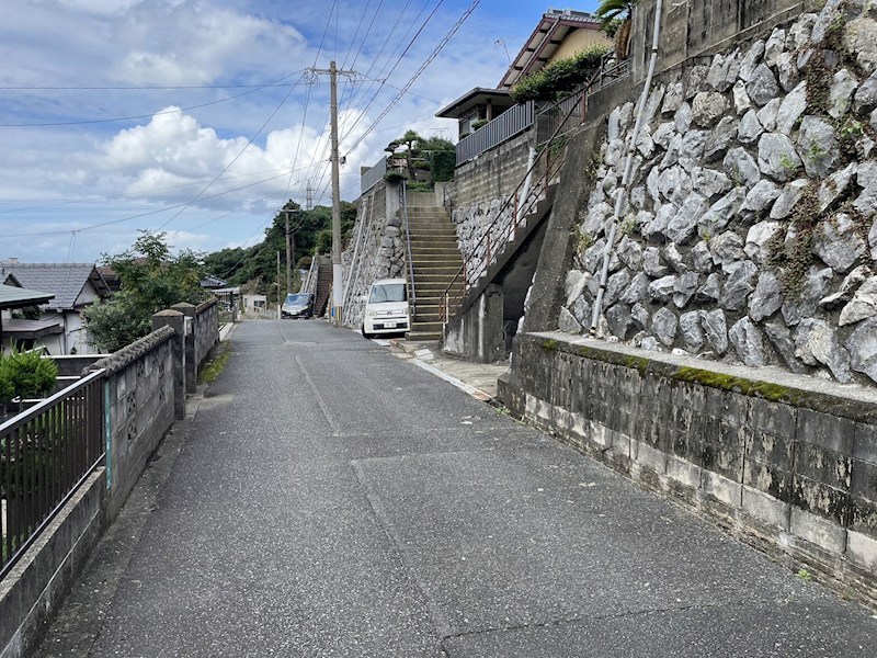 城山町11番土地 現地写真（前面道路含む現地写真）