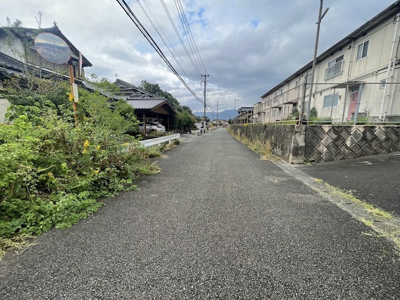 下境3910番土地 現地写真（前面道路含む現地写真）