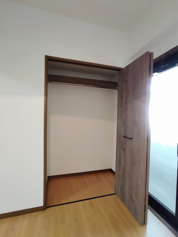ランドマーク霧ヶ丘 内観写真（収納）