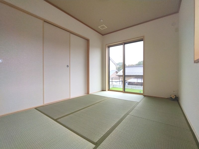 植木171番戸建 内観写真（リビング以外の居室）