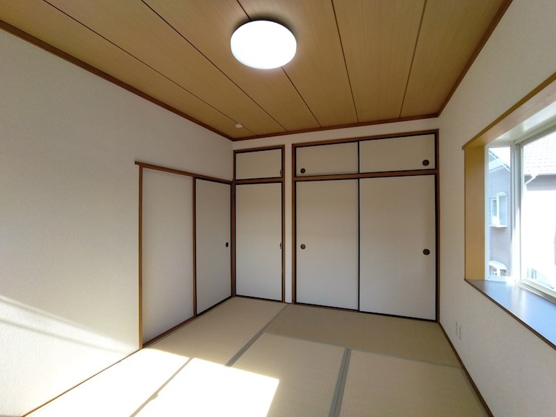 芙蓉二丁目戸建 内観写真（リビング以外の居室）