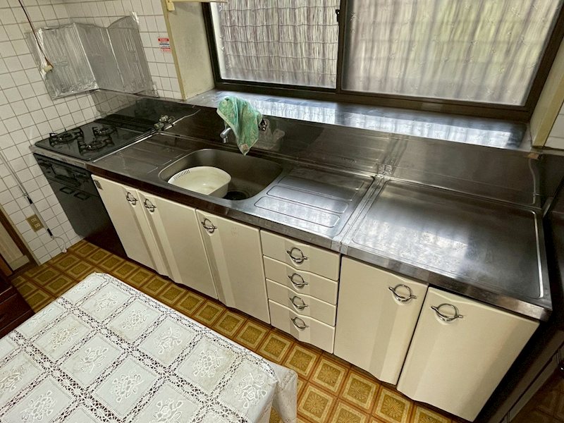 若葉三丁目1番戸建 内観写真（キッチン）