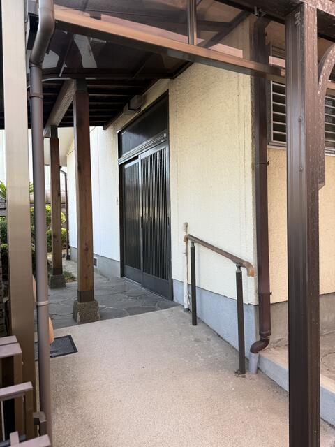 吉志一丁目戸建 現地写真（玄関）