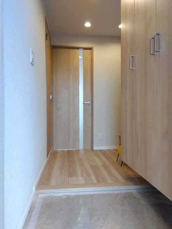 アンビエント小倉C棟 現地写真（玄関）