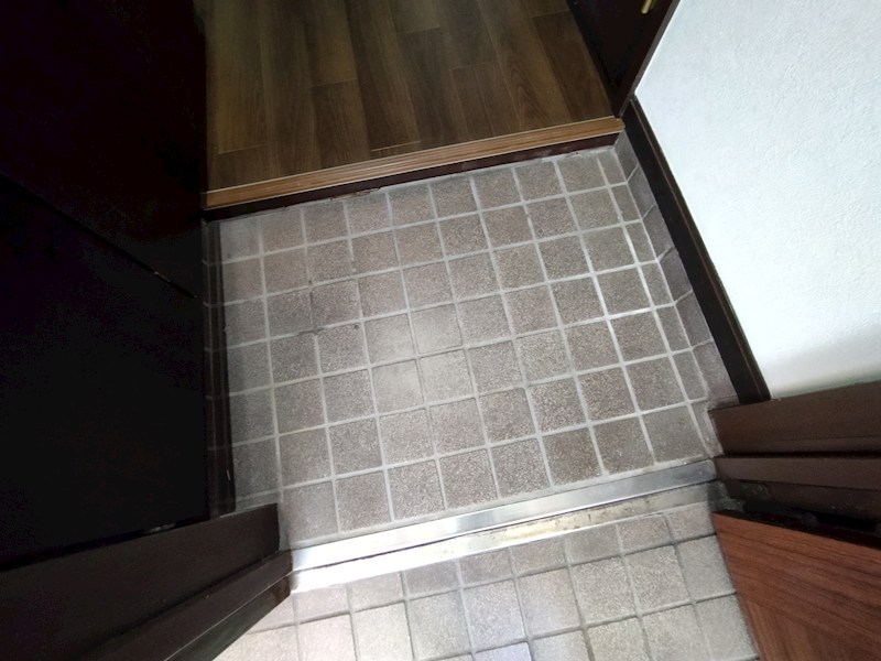メゾンモンブラン鷹の巣Ⅱ 現地写真（玄関）