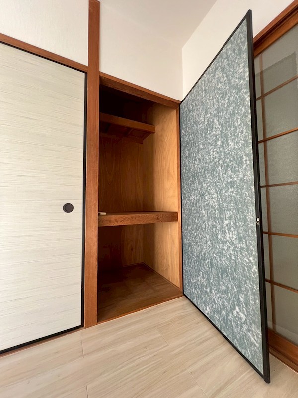 シャトレ熊西 内観写真（収納）