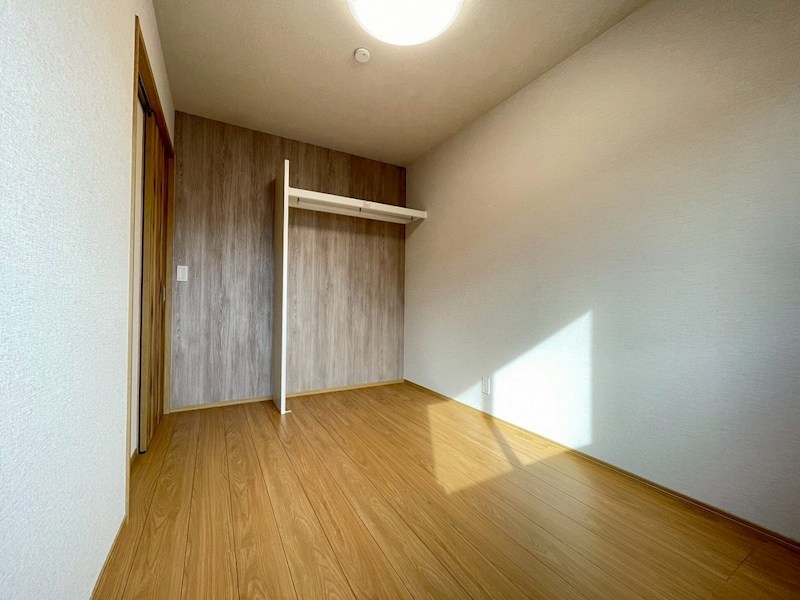 上の原三丁目5番新築戸建 内観写真（リビング以外の居室）