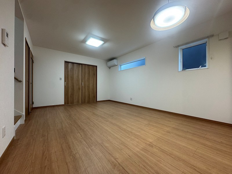 寺内二丁目新築戸建C棟 内観写真（リビング）