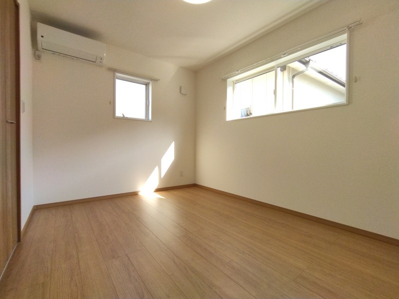 寺内二丁目新築戸建C棟 内観写真（リビング以外の居室）