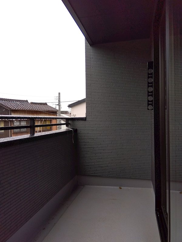 大里戸ノ上二丁目新築戸建2号棟　5期  現地写真（バルコニー）