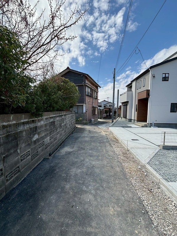大里戸ノ上二丁目新築戸建2号棟　5期  現地写真（前面道路含む現地写真）