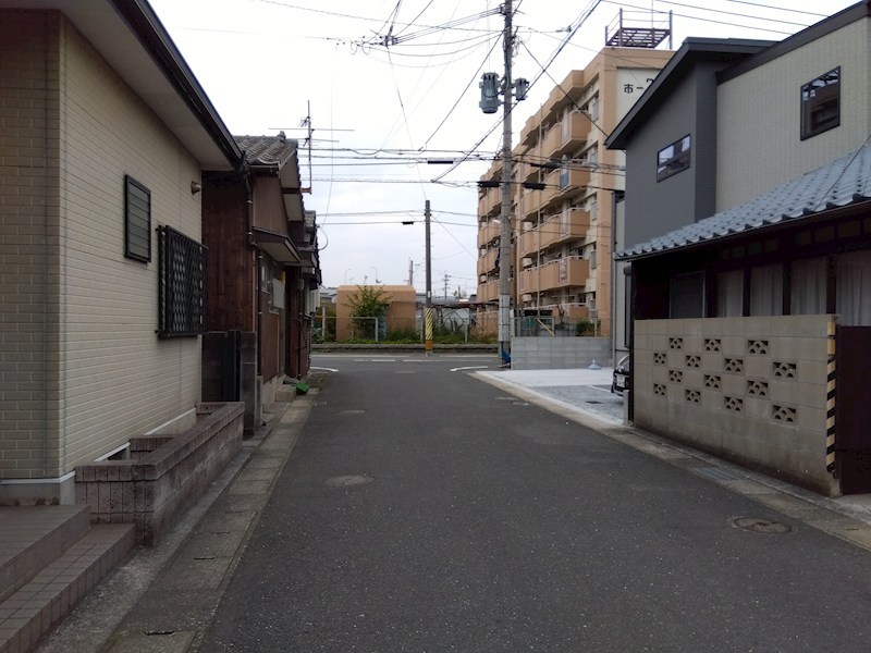 八幡町新築戸建 現地写真（前面道路含む現地写真）